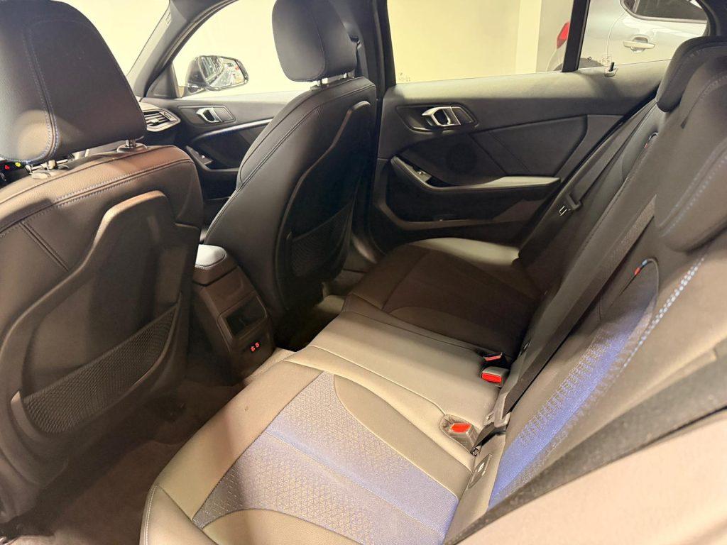 BMW 116 d Pack Desportivo M Auto
