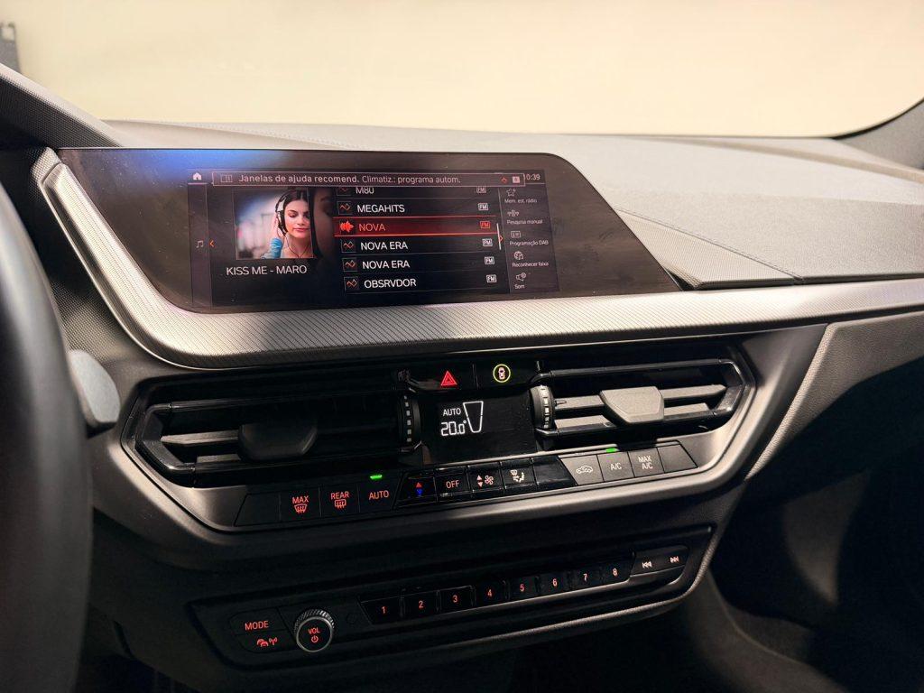 BMW 116 d Pack Desportivo M Auto