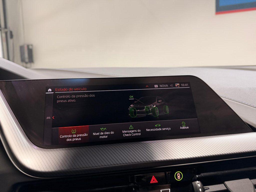 BMW 116 d Pack Desportivo M Auto